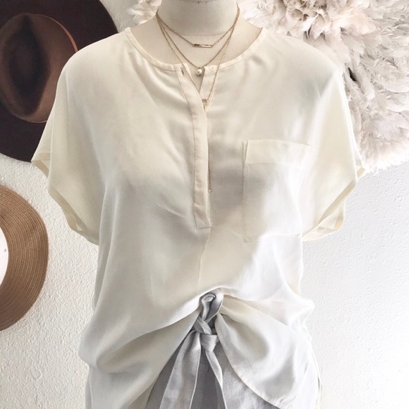 Madewell Tops - ❤... Madewell Blouse